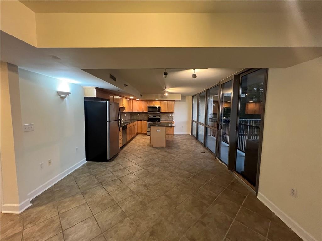 600 E Admiral Boulevard Property Photo 40