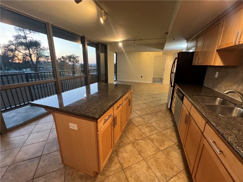 600 E Admiral Boulevard Property Photo 47