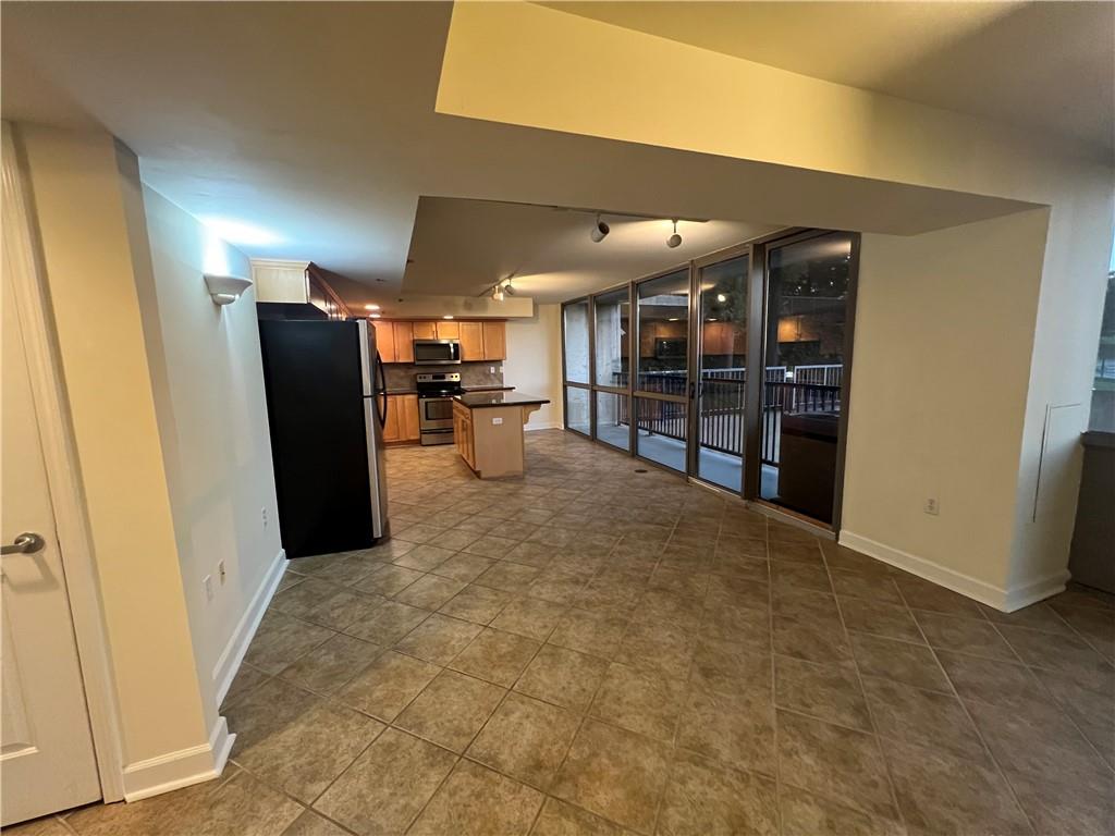 600 E Admiral Boulevard Property Photo 55