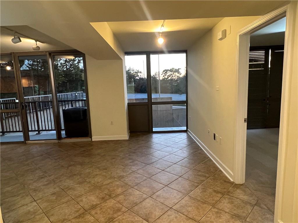 600 E Admiral Boulevard Property Photo 59