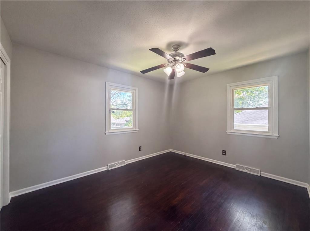 3809 S Drumm Avenue Property Photo 10