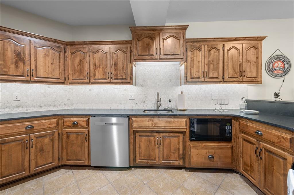 8370 92 Highway Property Photo 46