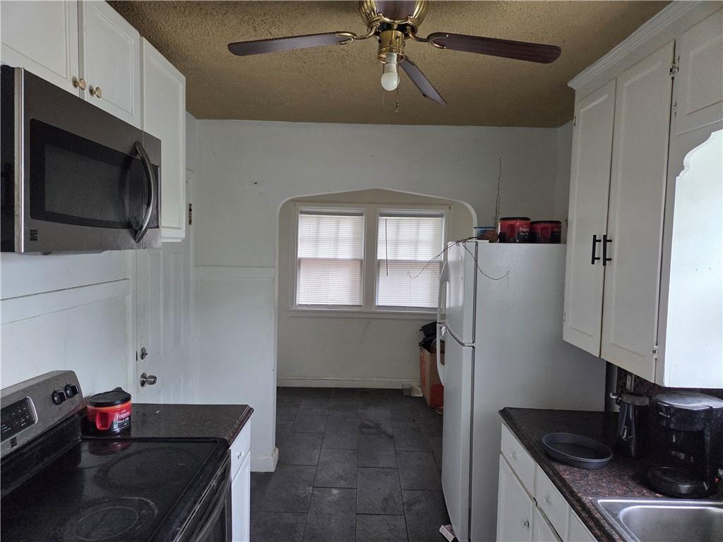 2549 Drury Avenue Property Photo 6