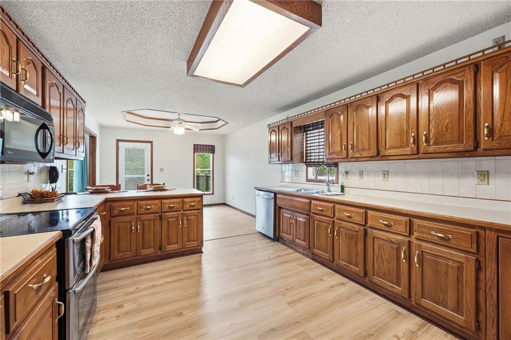 10604 E 240th Street Property Photo 17