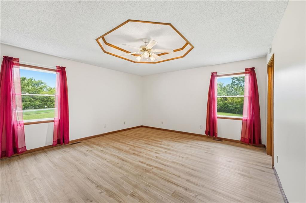10604 E 240th Street Property Photo 19