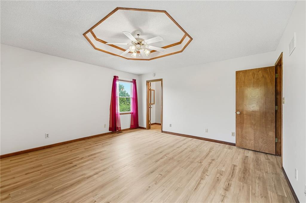 10604 E 240th Street Property Photo 20
