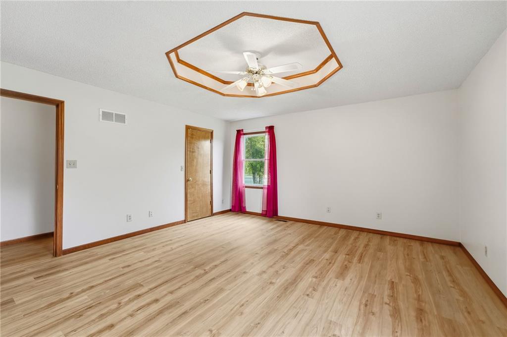 10604 E 240th Street Property Photo 22