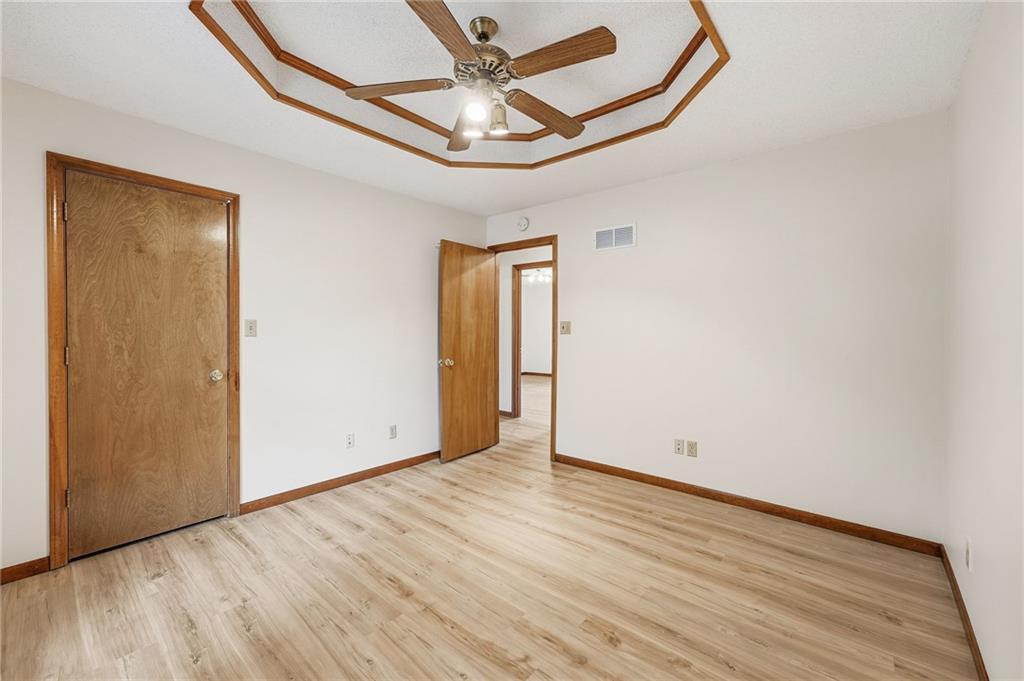 10604 E 240th Street Property Photo 29