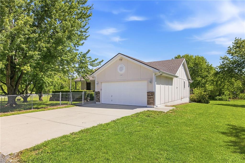 10604 E 240th Street Property Photo 48