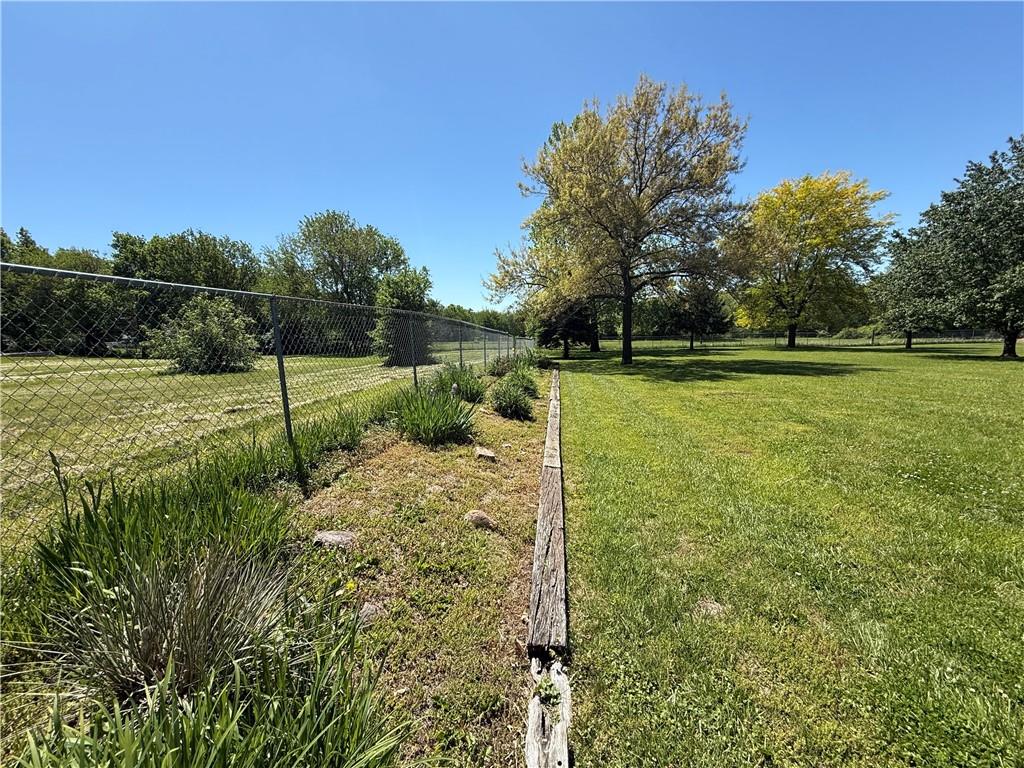 717 Iowa Street Property Photo 10
