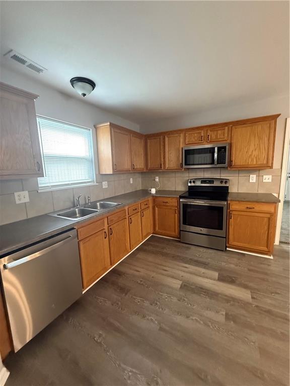 314 Ne Coldwater Creek Drive Property Photo 6