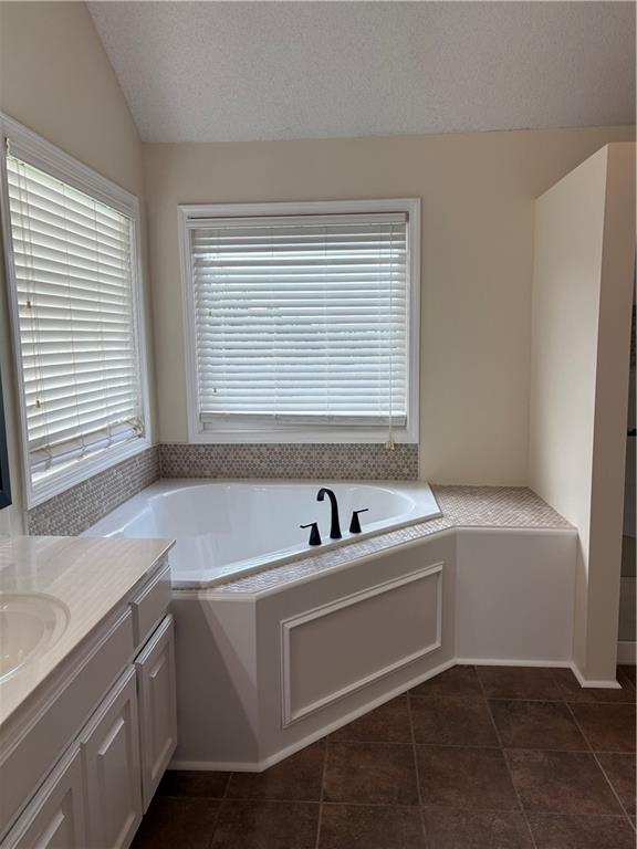11106 Augusta Drive Property Photo 32