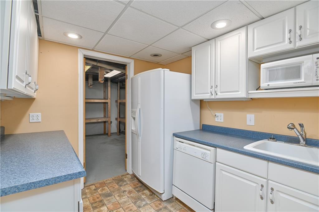 1040 S Wyckford Street Property Photo 44