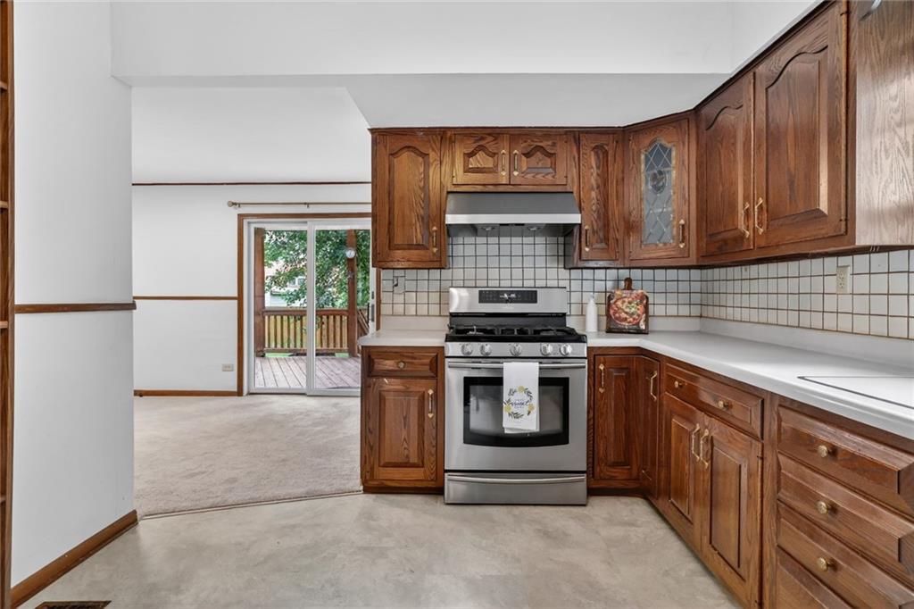 907 W 32nd Street Property Photo 10