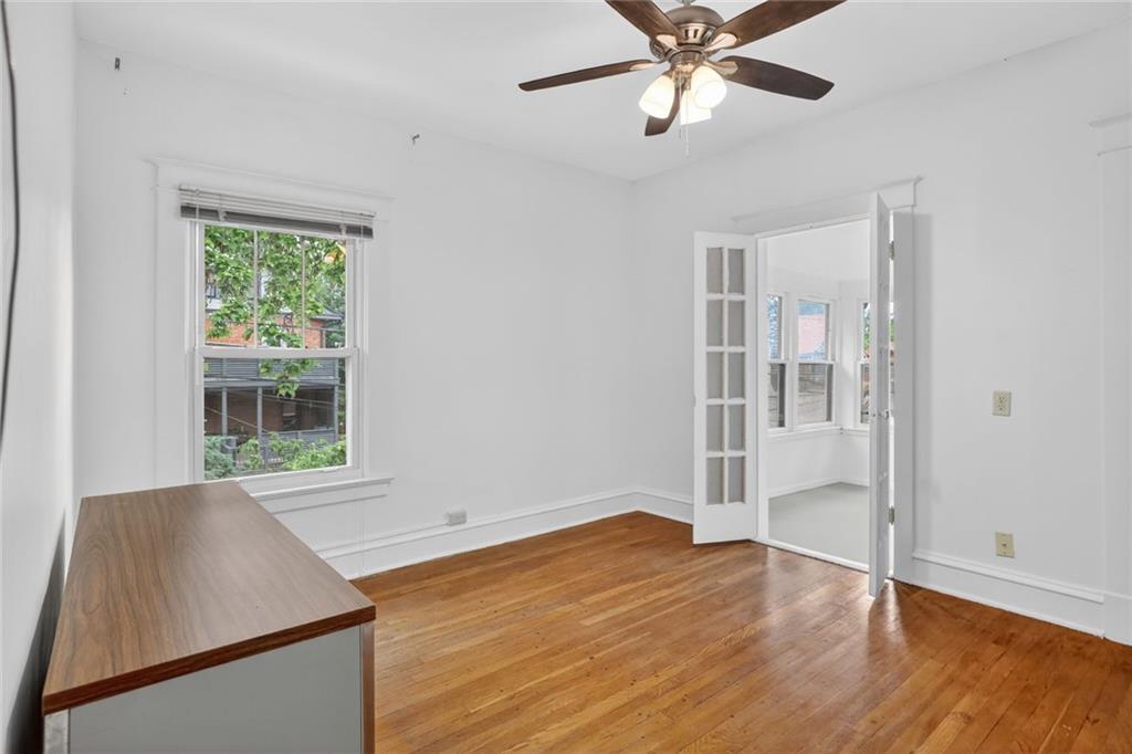 907 W 32nd Street Property Photo 18