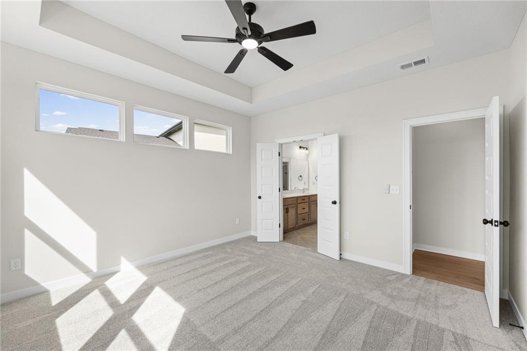12172 Emerald Street Property Photo 12