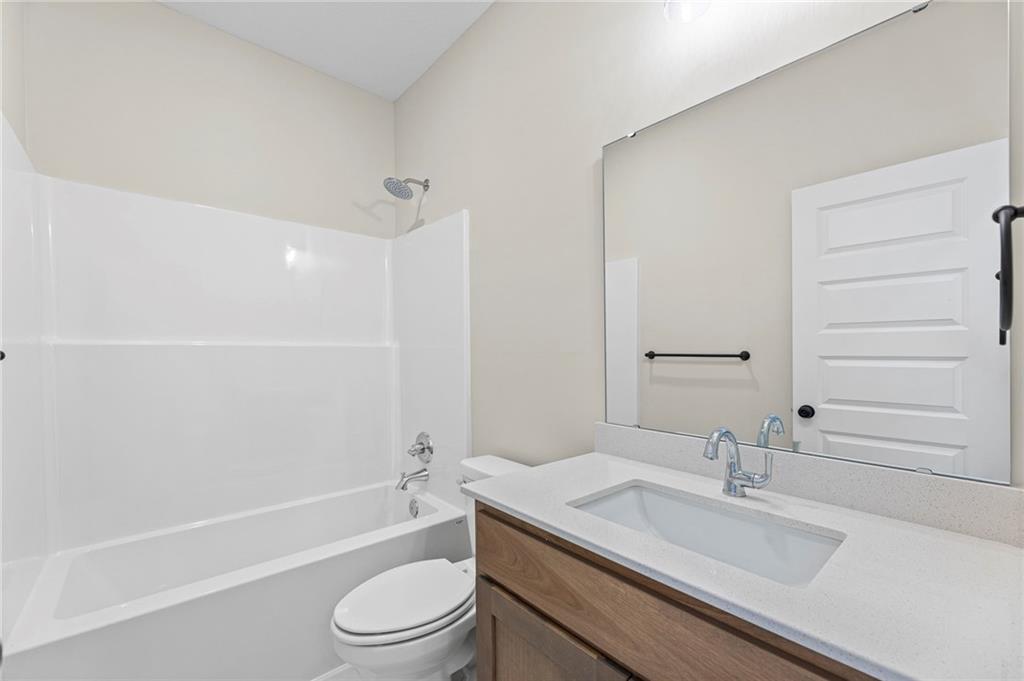 12172 Emerald Street Property Photo 15