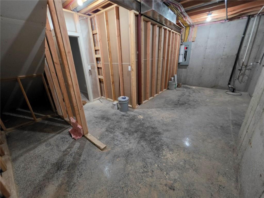 15019 W 130th Street Property Photo 24