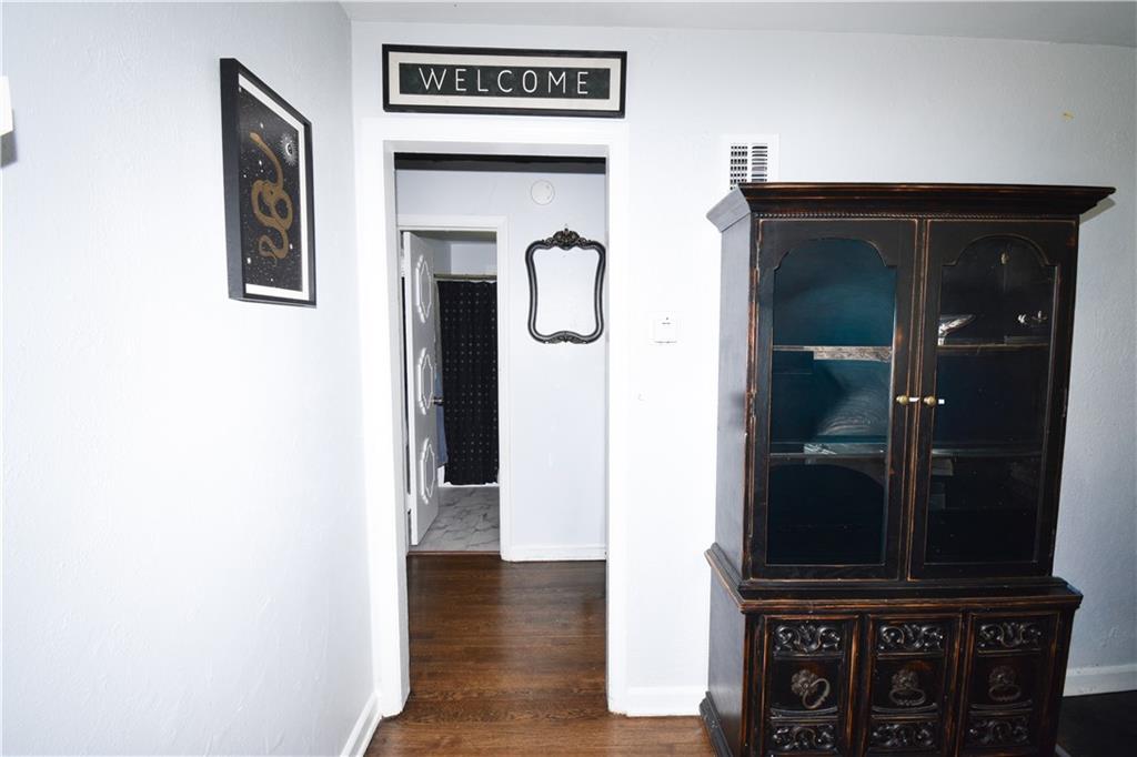 4027 Monroe Avenue Property Photo 6