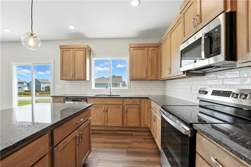12202 S Emerald Street Property Photo 8