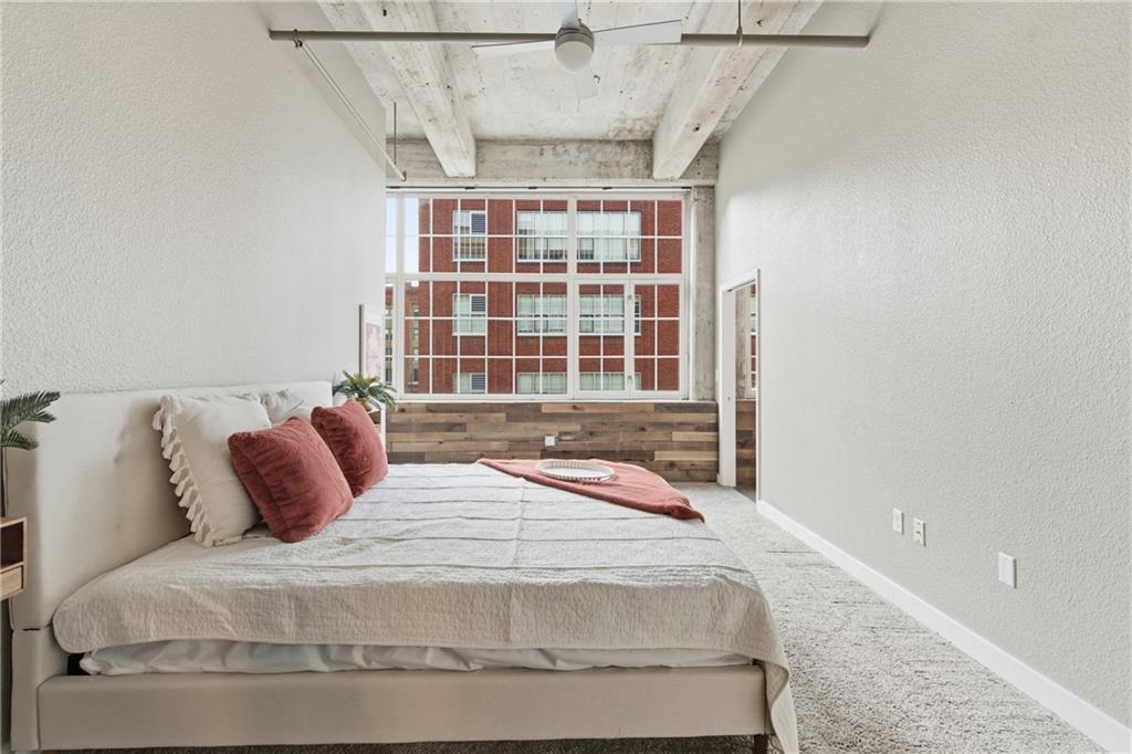 321 W 7th Street Property Photo 10
