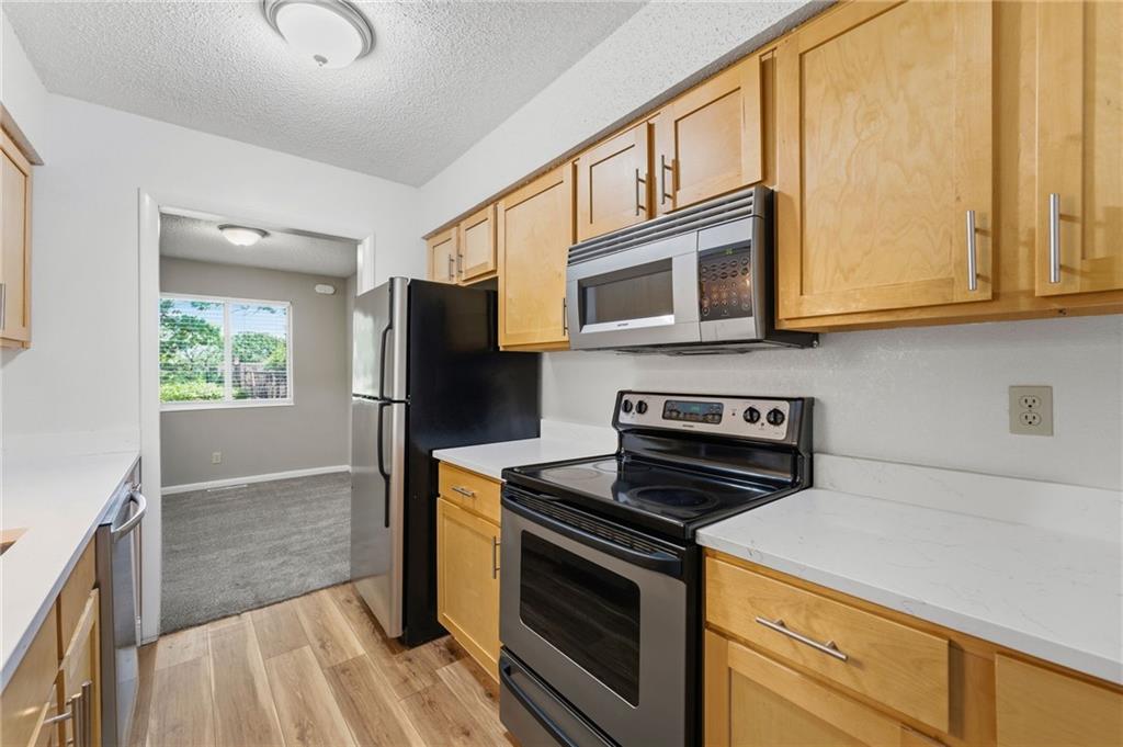 1716 E 97th Street Property Photo 10