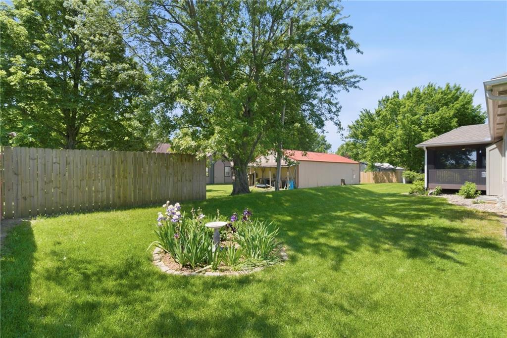 404 W 10th Street Property Photo 33