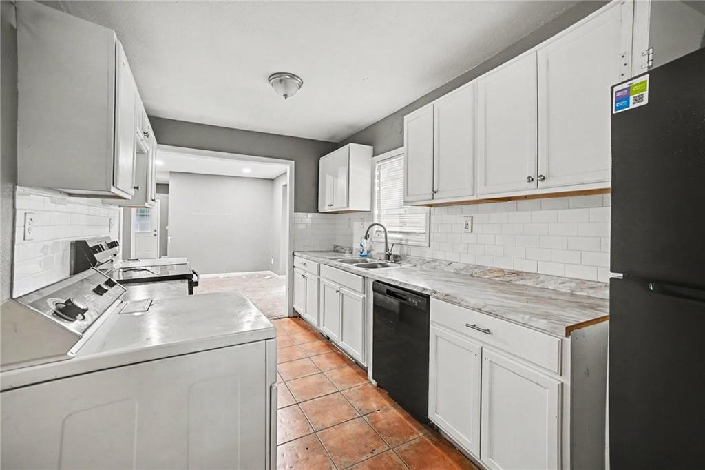 5942 Wabash Avenue Property Photo 4