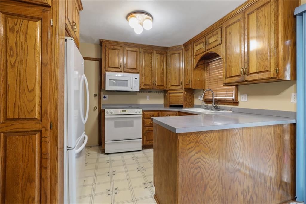 1603 Ne 75th Street Property Photo 8