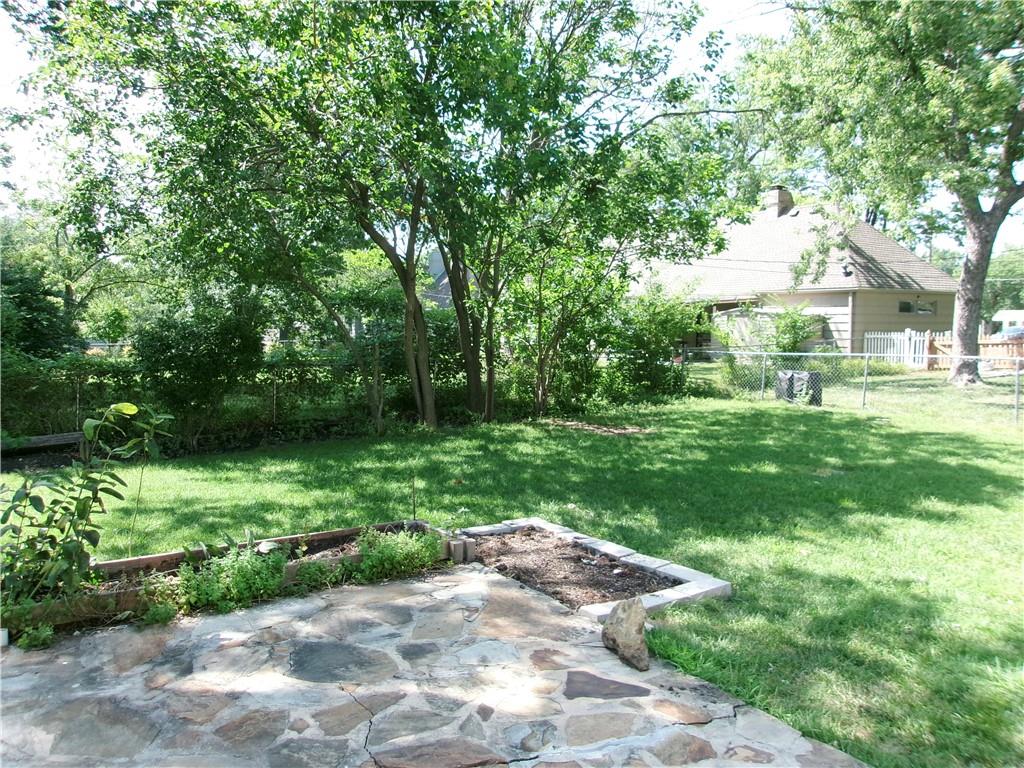 8308 State Line Road Property Photo 26