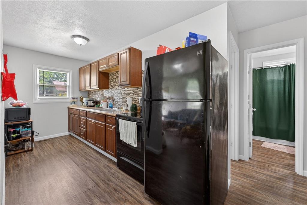 1921 S Ash Avenue Property Photo 7