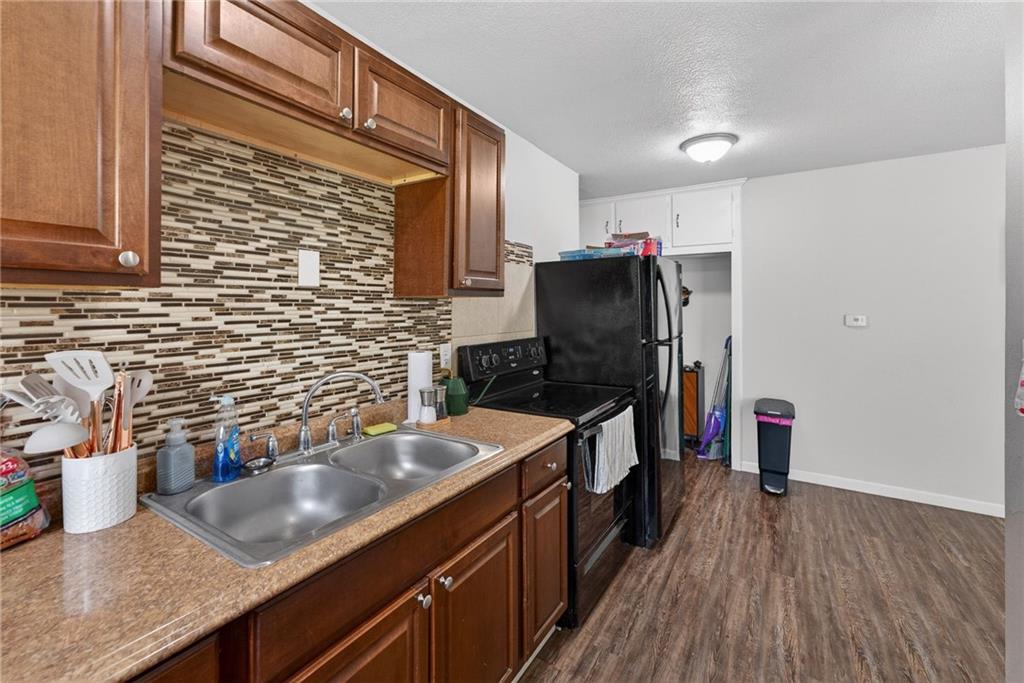 1921 S Ash Avenue Property Photo 8