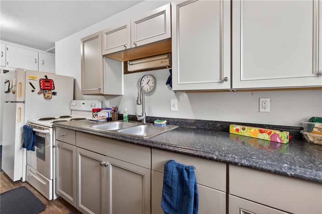 1921 S Ash Avenue Property Photo 18