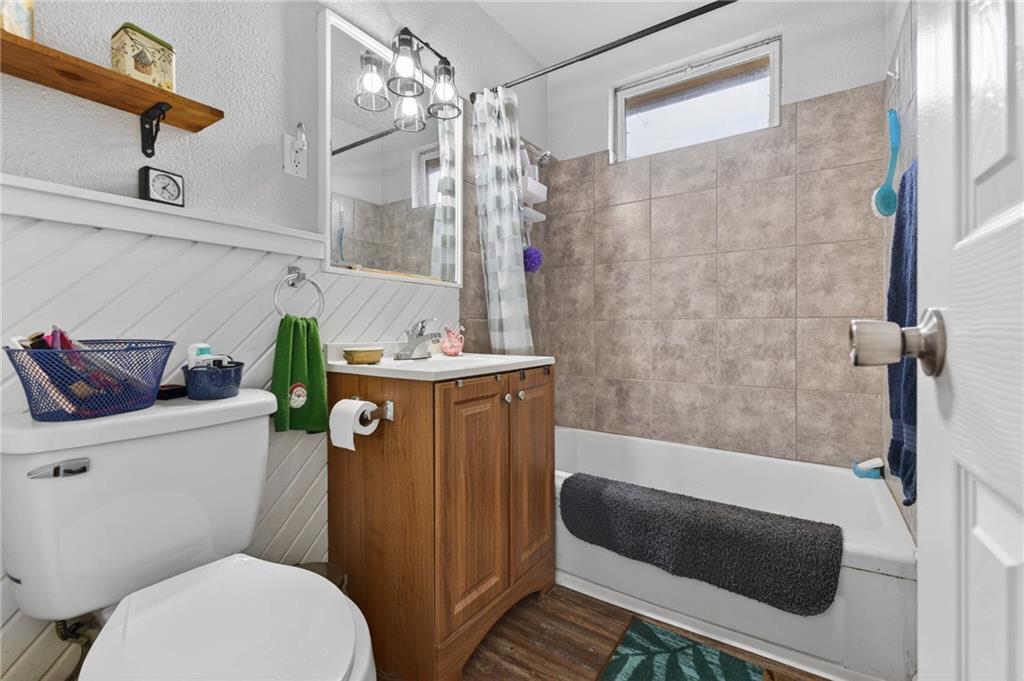 1921 S Ash Avenue Property Photo 21