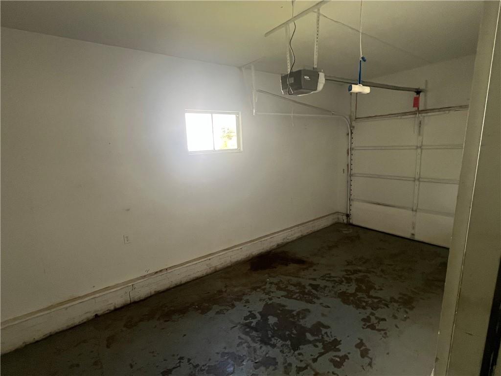 6010 E 149th Street Property Photo 15