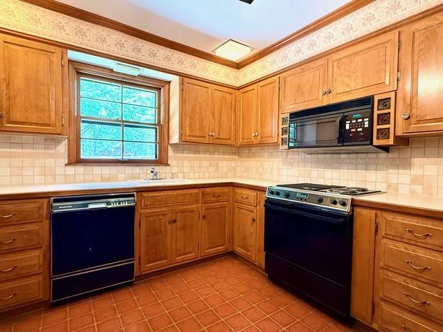 2806 Schwarz Road Property Photo 14