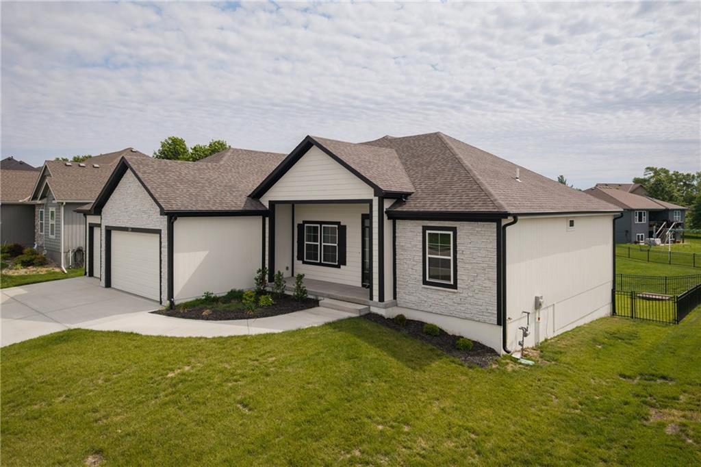 2211 Prairie Creek Drive Property Photo 1