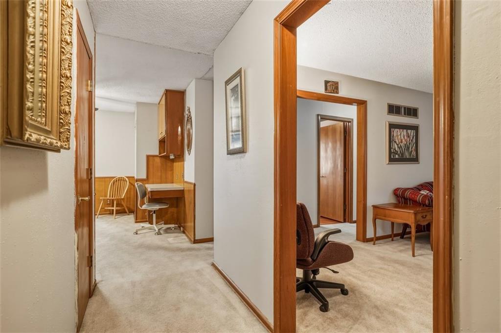5909 N Broadway Street Property Photo 14