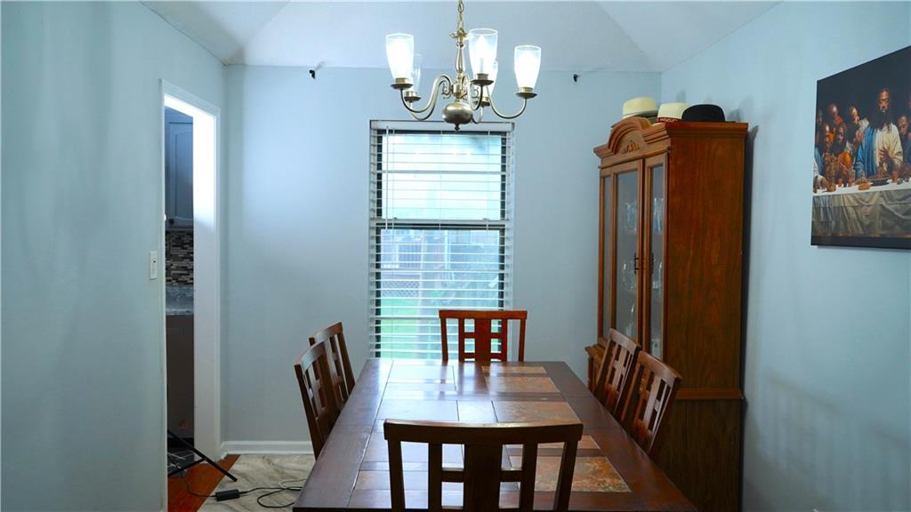 1828 E Mohawk Drive Property Photo 4