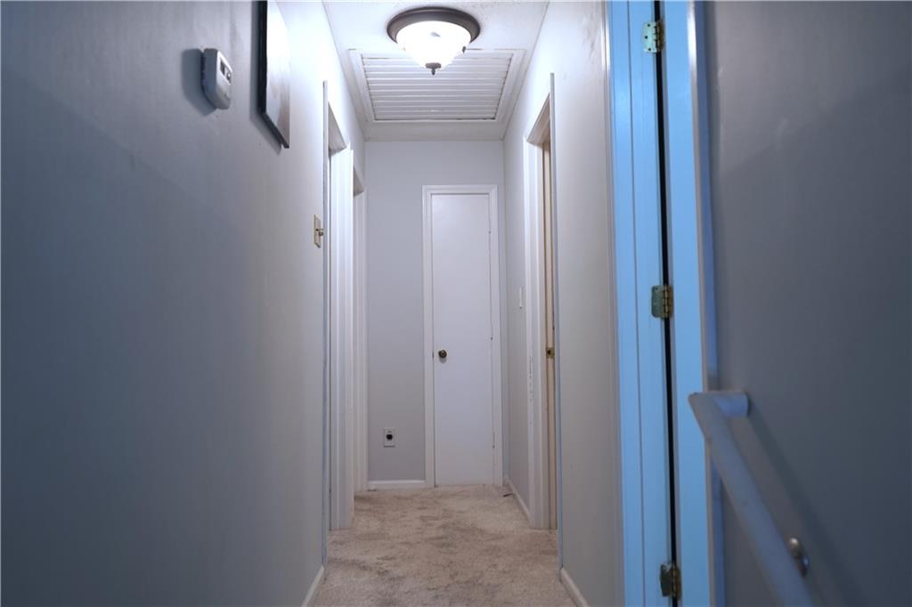 1828 E Mohawk Drive Property Photo 6