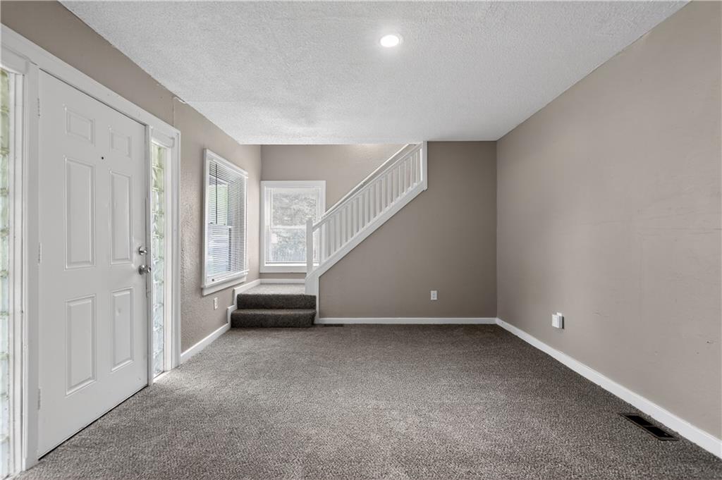 8309 E Gregory Boulevard Property Photo 3
