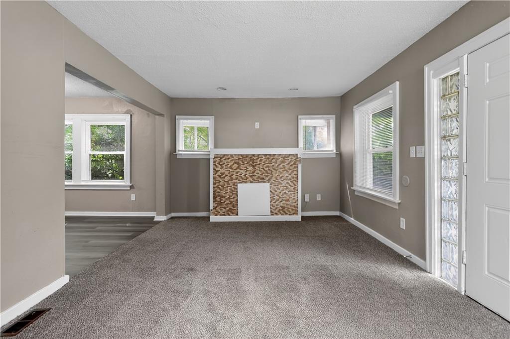 8309 E Gregory Boulevard Property Photo 6