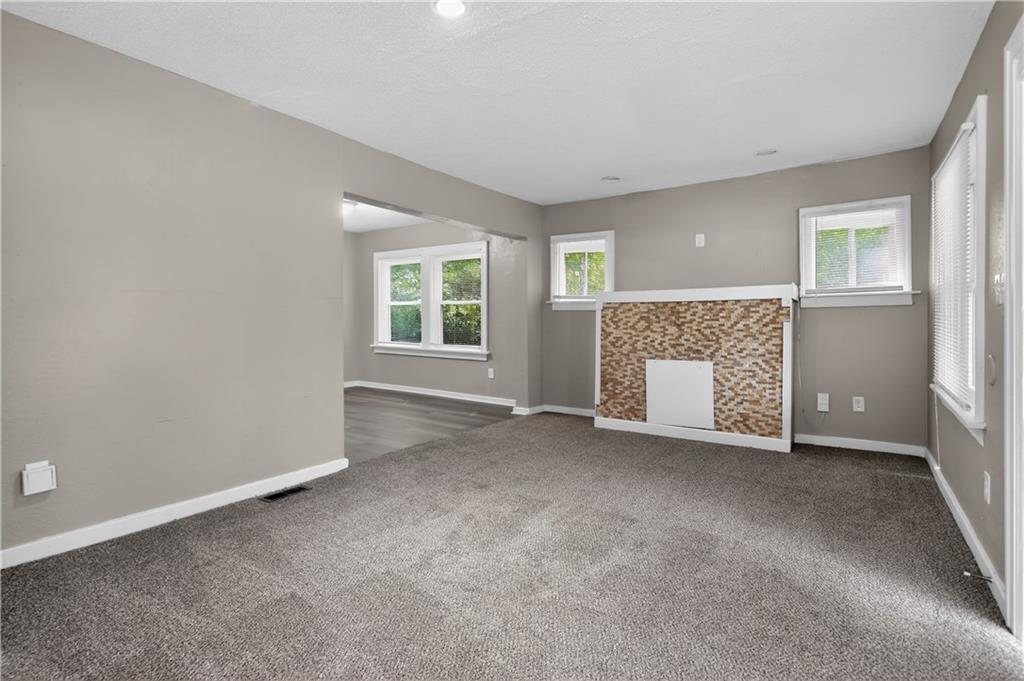 8309 E Gregory Boulevard Property Photo 7