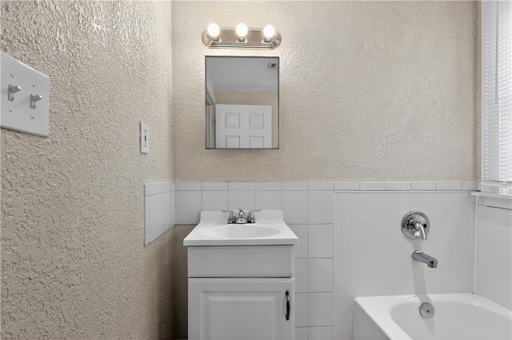 8309 E Gregory Boulevard Property Photo 22