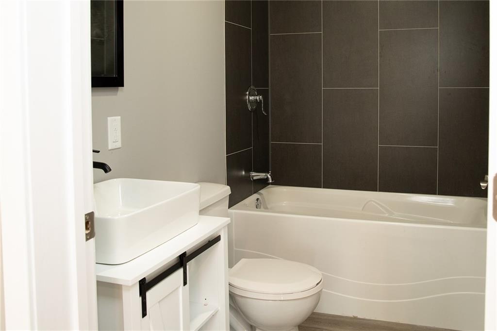 302 Little Brick Road Property Photo 17