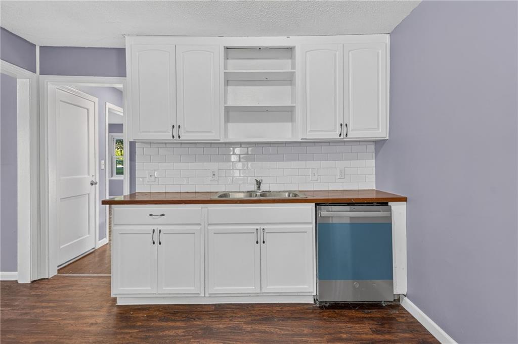 5078 Glenside Drive Property Photo 14