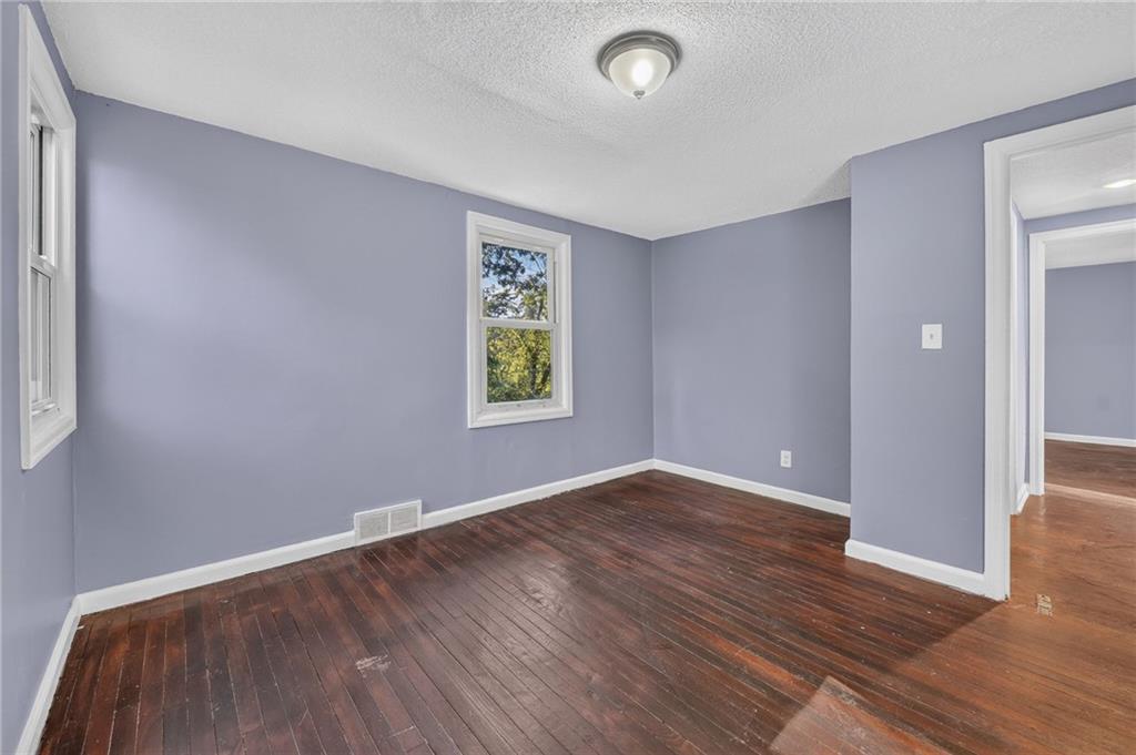 5078 Glenside Drive Property Photo 16