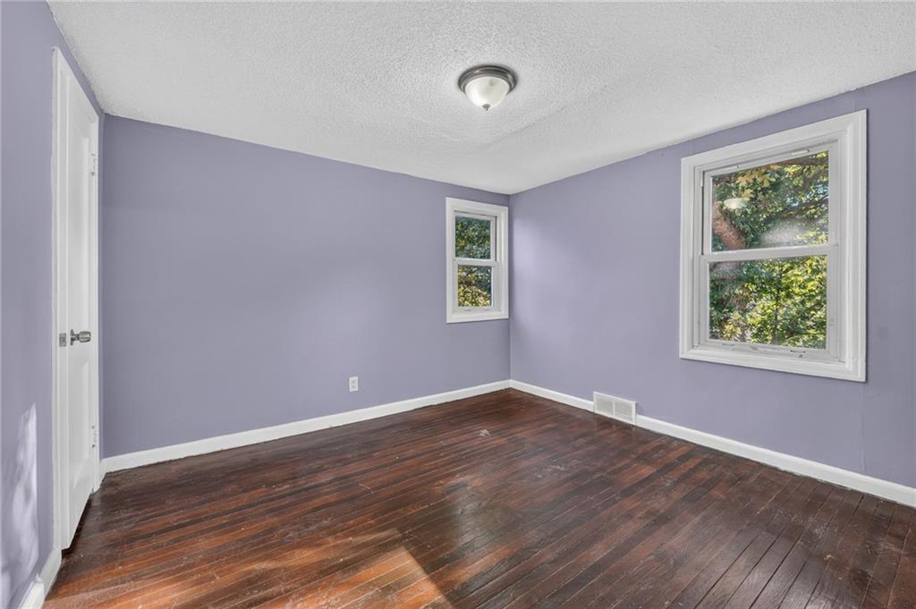 5078 Glenside Drive Property Photo 18