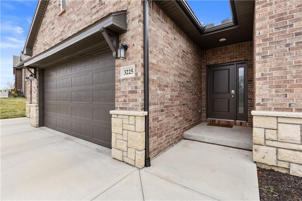 3225 N 109th Place Property Photo 3
