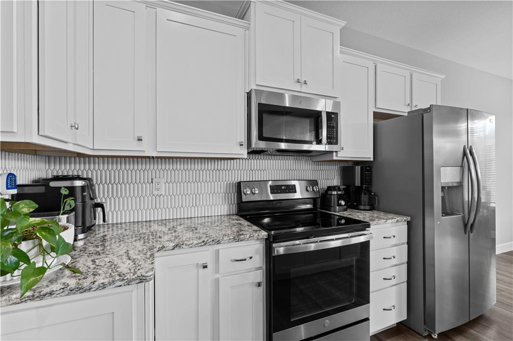 3225 N 109th Place Property Photo 15
